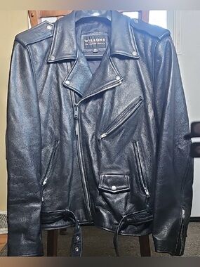 Wilsons Leather Men’s XL Motorcycle Authentic Leather Jacket